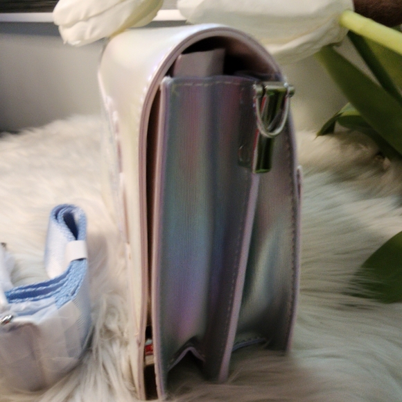 Loungefly Disney Mickey and Friends Winter Wonderland Crossbody Bag - Picture 6 of 9